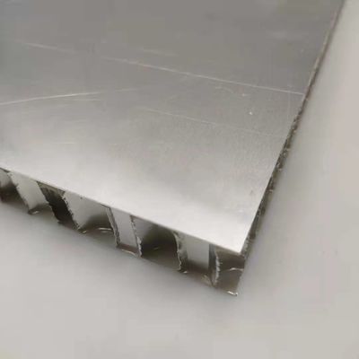 Placa de alumínio do favo de mel EN45545 para as peças do trânsito do trilho