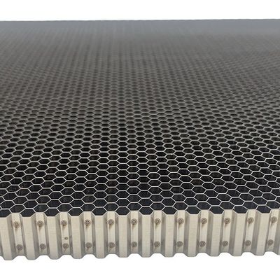 Tamanho 1500x2000mm Soldado em pontos de aço inoxidável Ventilação de favo de mel para túnel de vento