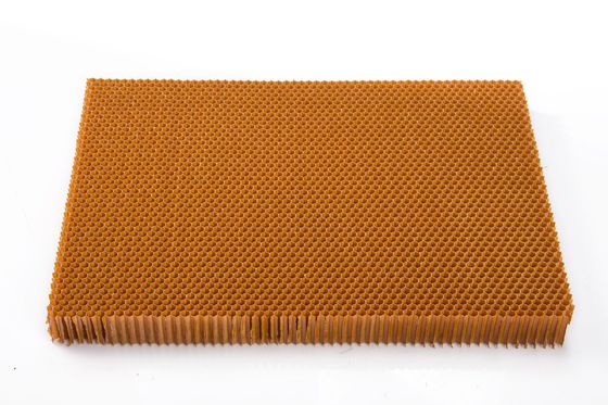Isolamento acústico Aramid Honeycomb Core 1200x1200mm Para transporte ferroviário