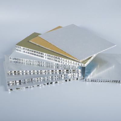 Construção de revestimento de PE e PVDF 1 2 Painéis de honeycomb de alumínio