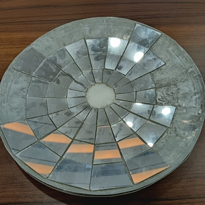 Painéis de favo de mel de alumínio leves e de alta resistência são usados em painéis solares